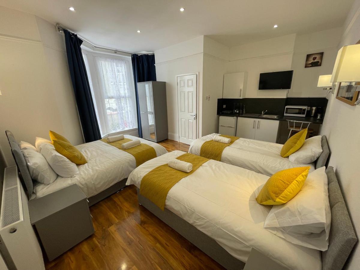 Station House Plymouth Hotel Bagian luar foto